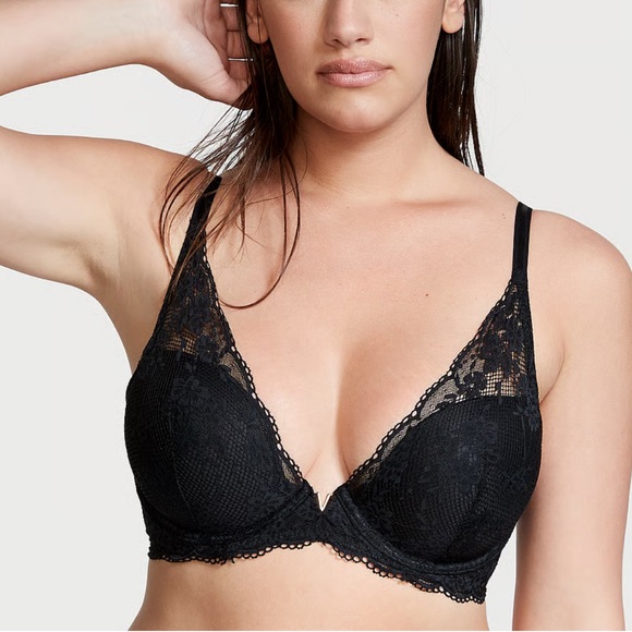 PINK | Lightly Lined Plunge Bra - Picture 1 of 7